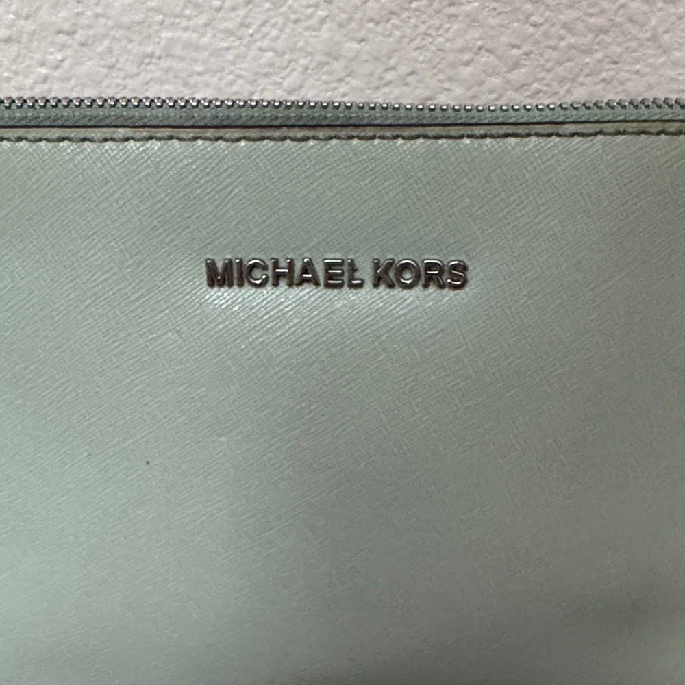 Michael Kors Mint Green Crossbody Bag - Picture 2 of 14
